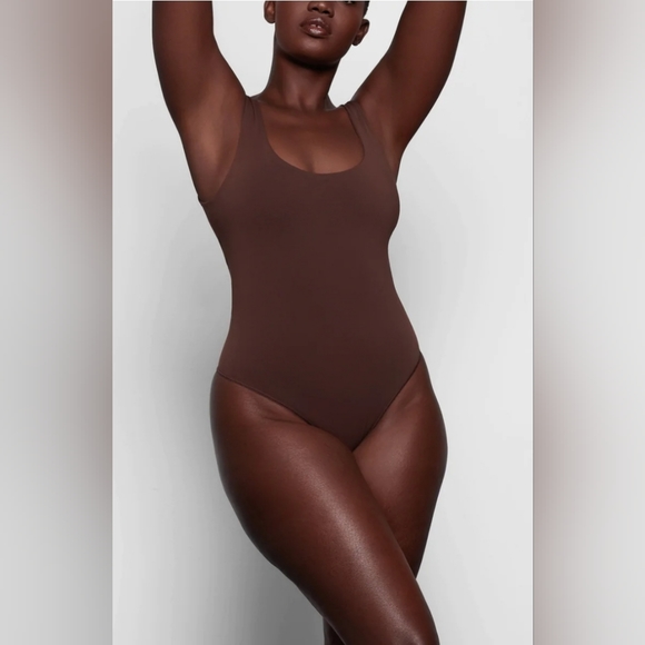 SKIMS Tops - SKIMS SOFT SMOOTHING THONG/BODYSUIT/ COCOA/NWT